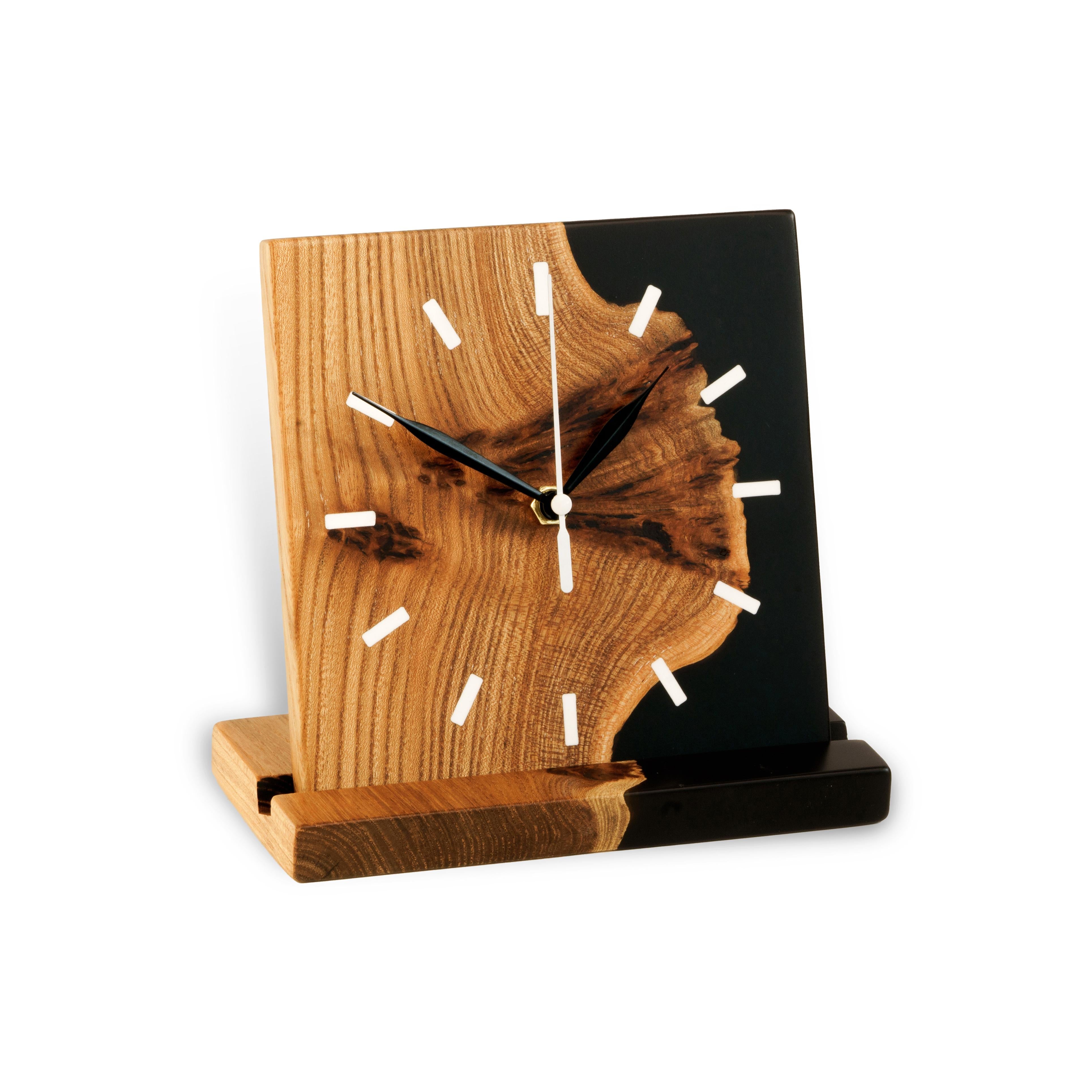 Wood & Resin Desk Clock HORA – Elm Black
