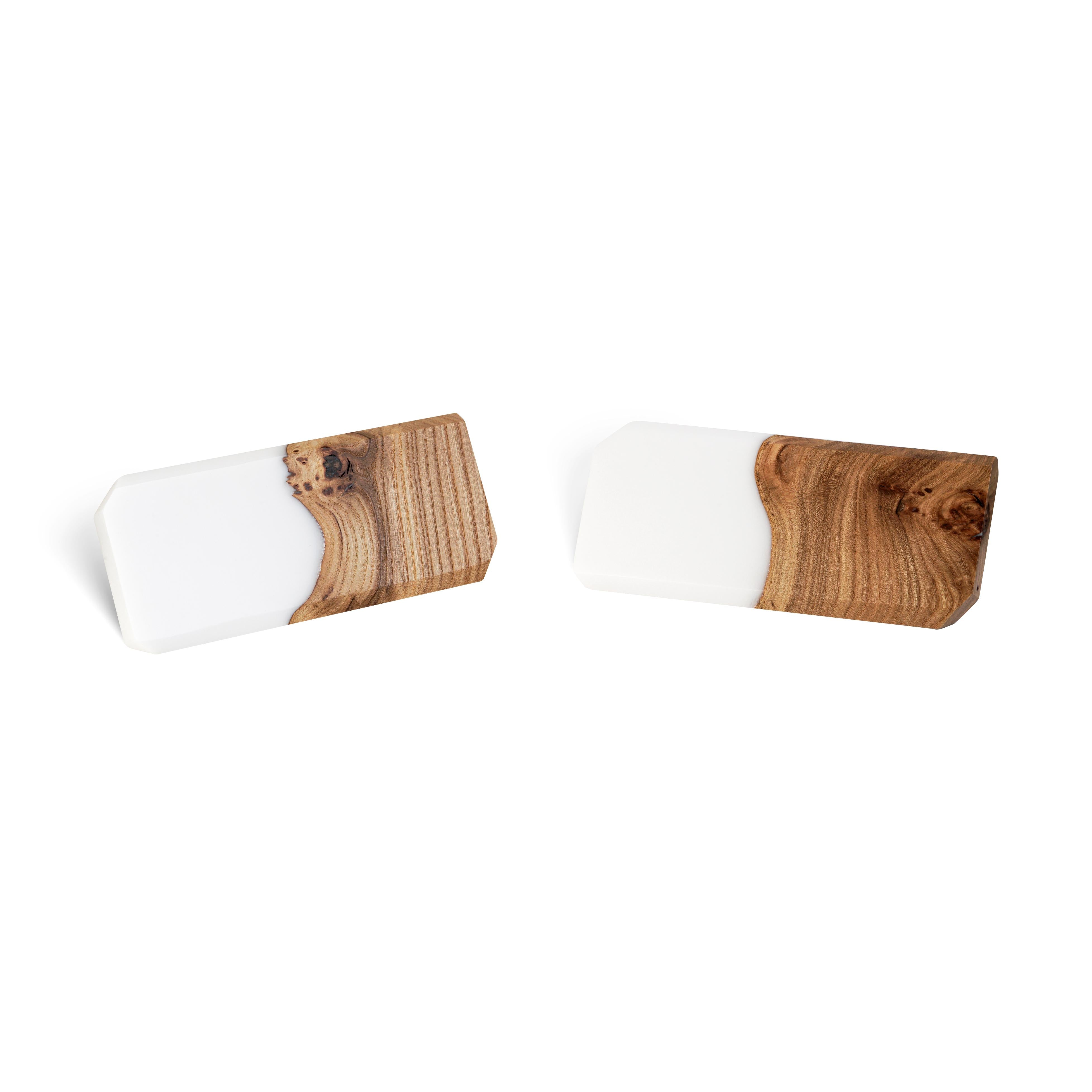 Wood & Resin Desk Name Plate MODERN – Elm White
