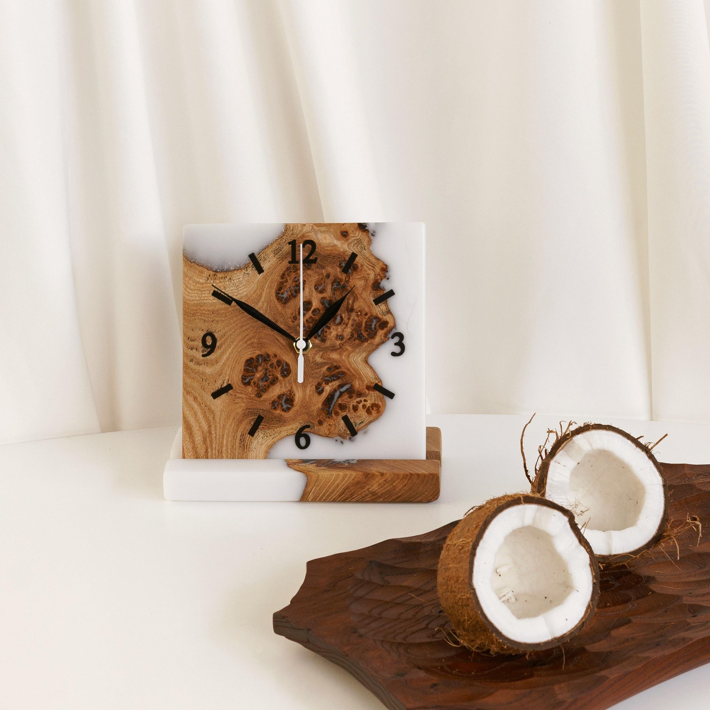 Wood & Resin Desk Clock HORA – Elm White