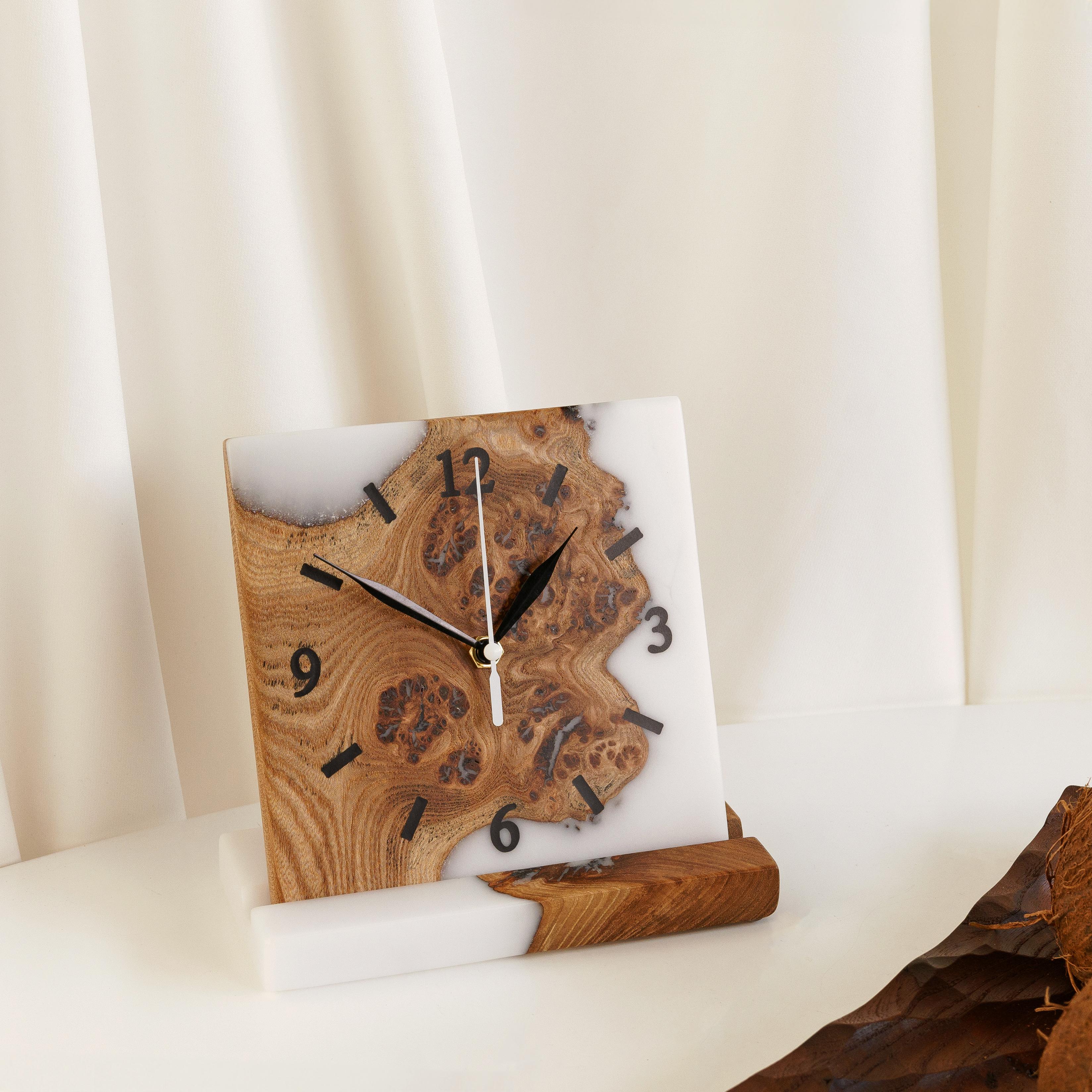 Wood & Resin Desk Clock HORA – Elm White