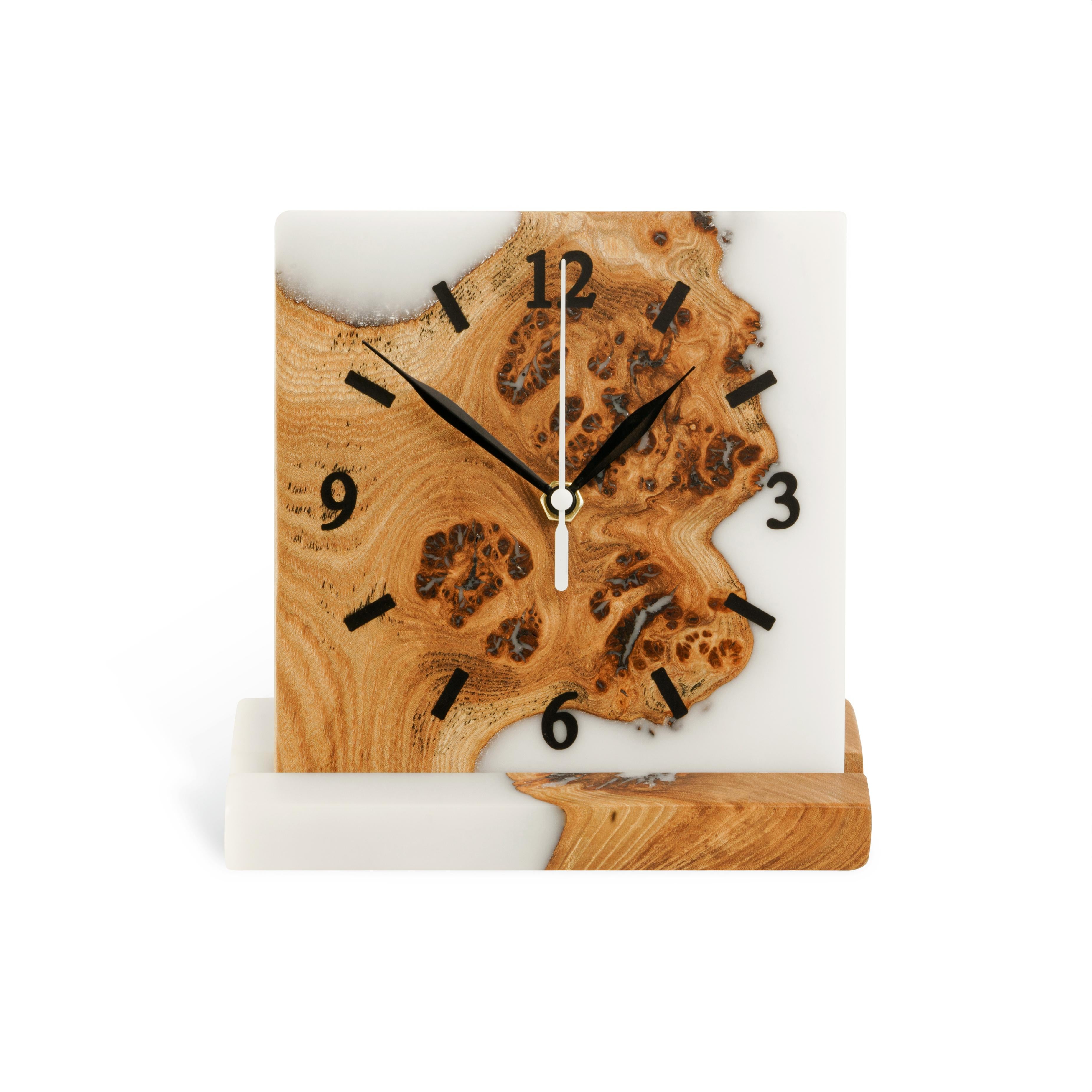 Wood & Resin Desk Clock HORA – Elm White