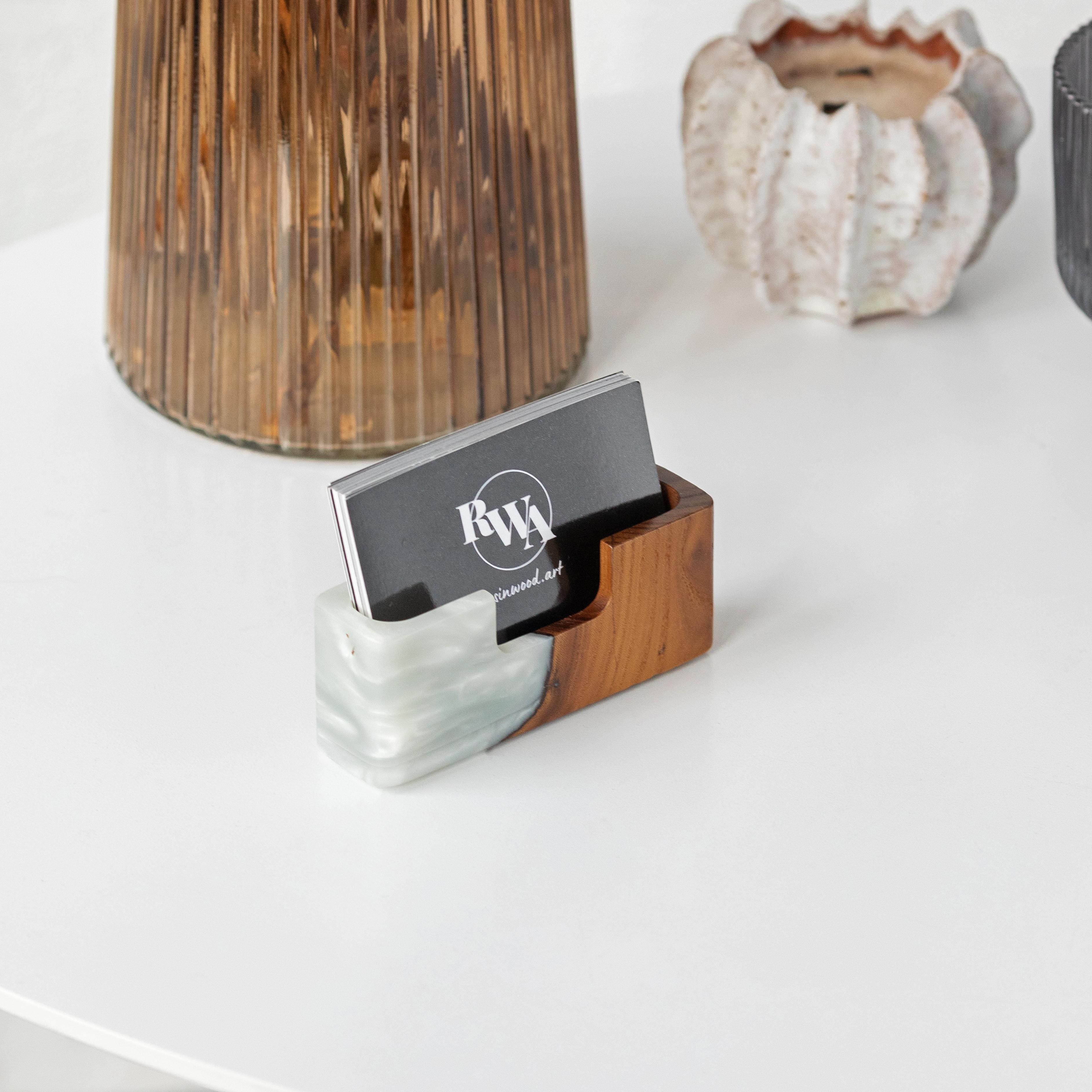Wood & Resin Card Holder SMART – Elm Platinum