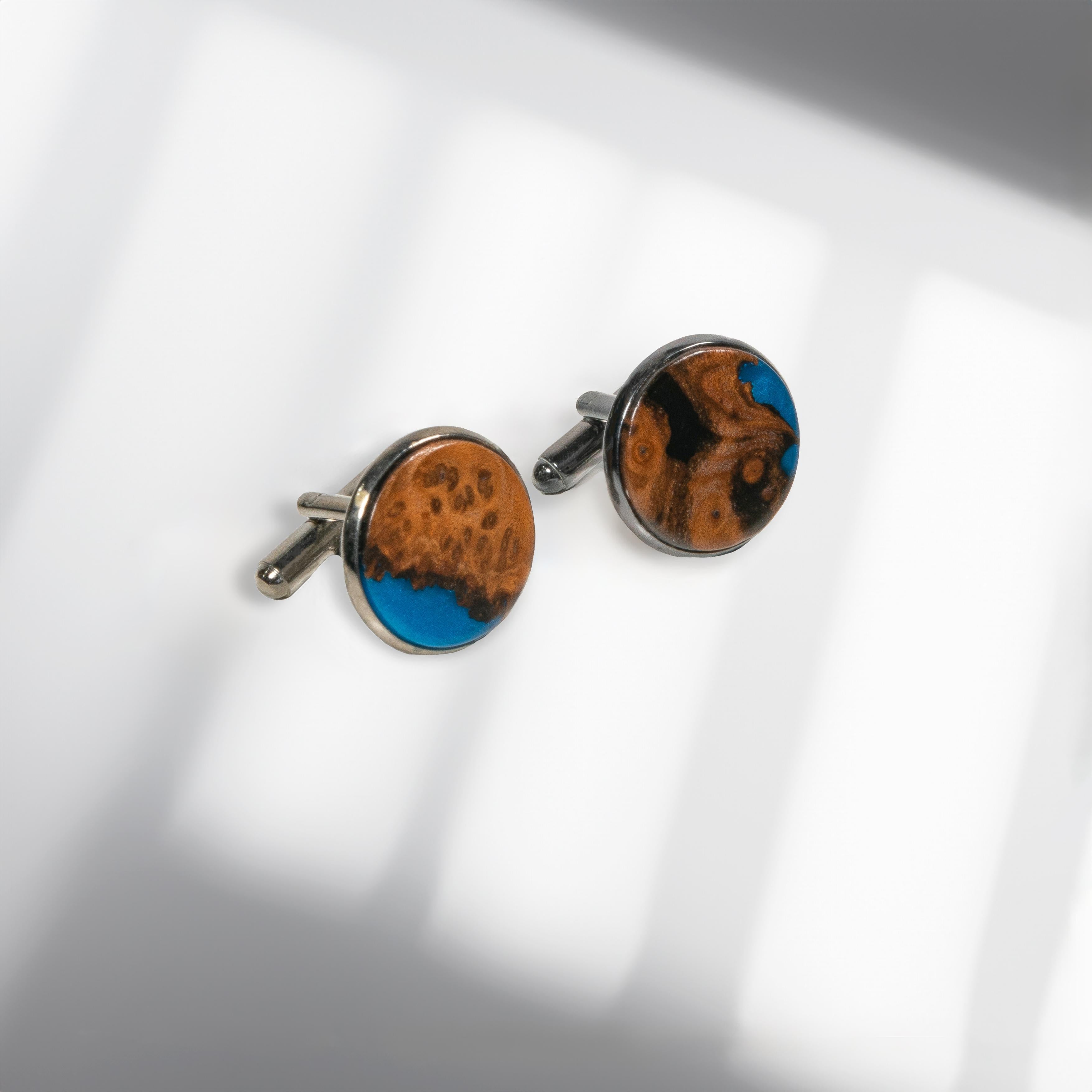 Wood & Resin Cufflinks GALLANT – Olive Blue
