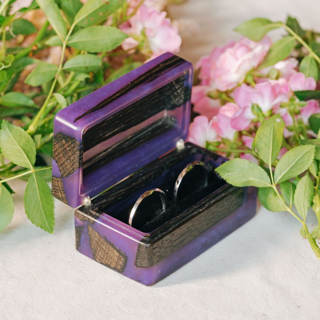 Wood & Resin Wedding Ring Box MUSE – Oak Purple