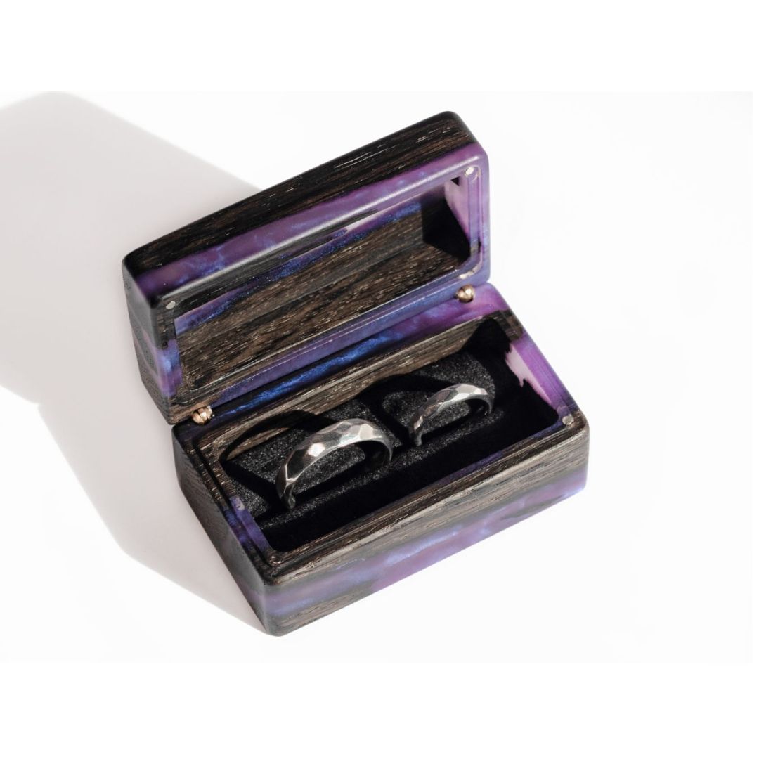 Wood & Resin Wedding Ring Box MUSE – Oak Purple