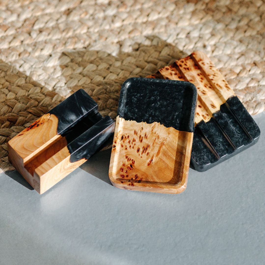 Wood & Resin Tray ELEMENT – Elm Black