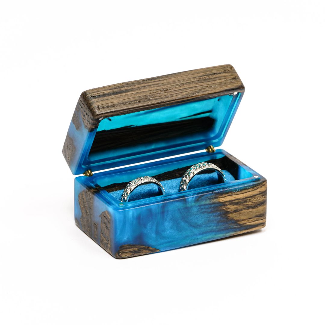 Wood & Resin Wedding Ring Box MUSE – Oak Blue