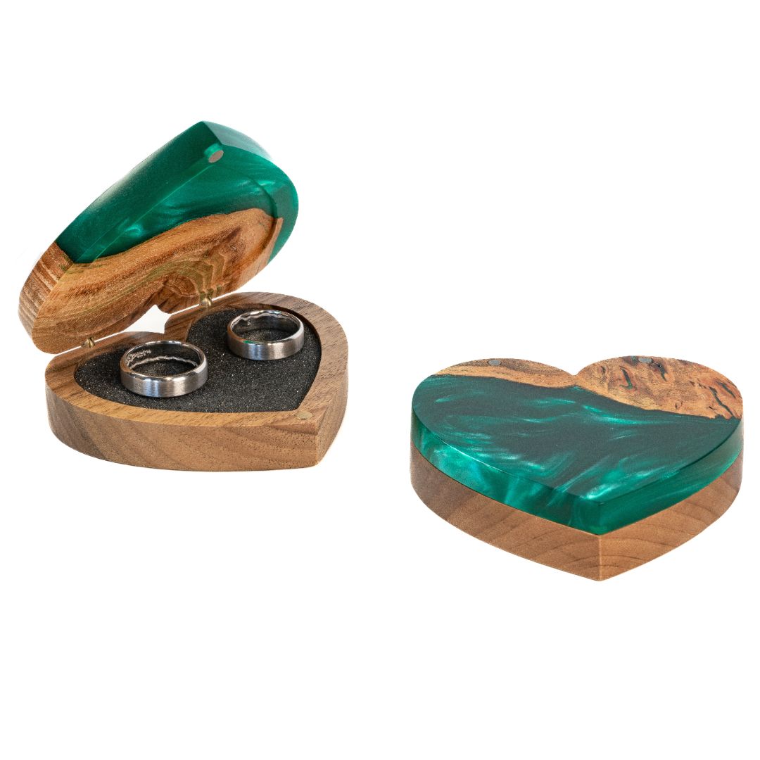 Wood & Resin Wedding Ring Box AMOUR – Elm Green