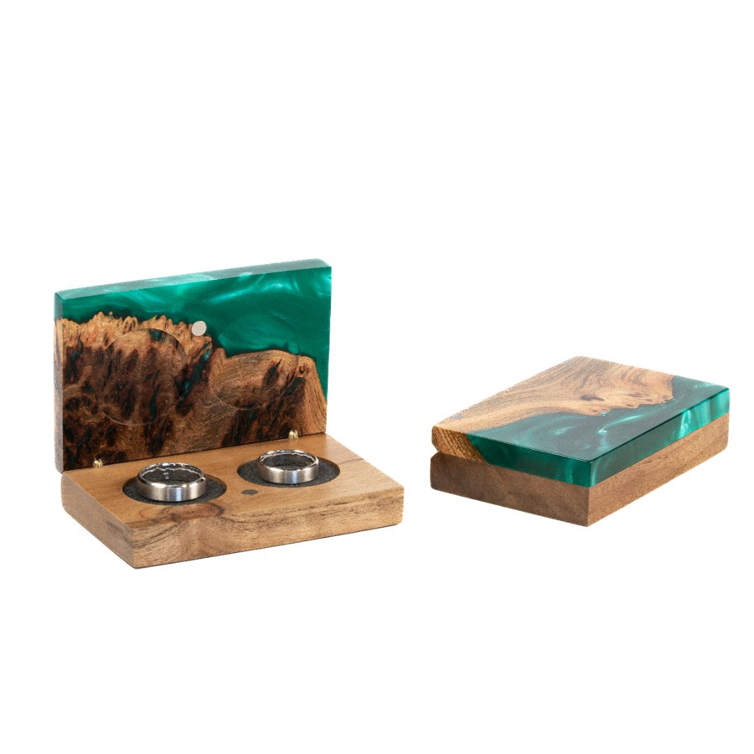 Wood & Resin Wedding Ring Box PIANO – Elm Green
