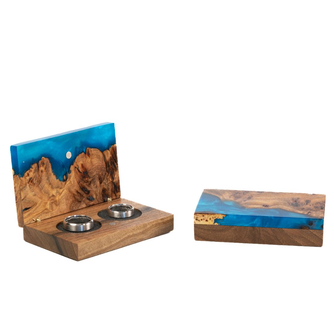 Wood & Resin Wedding Ring Box PIANO – Elm Blue