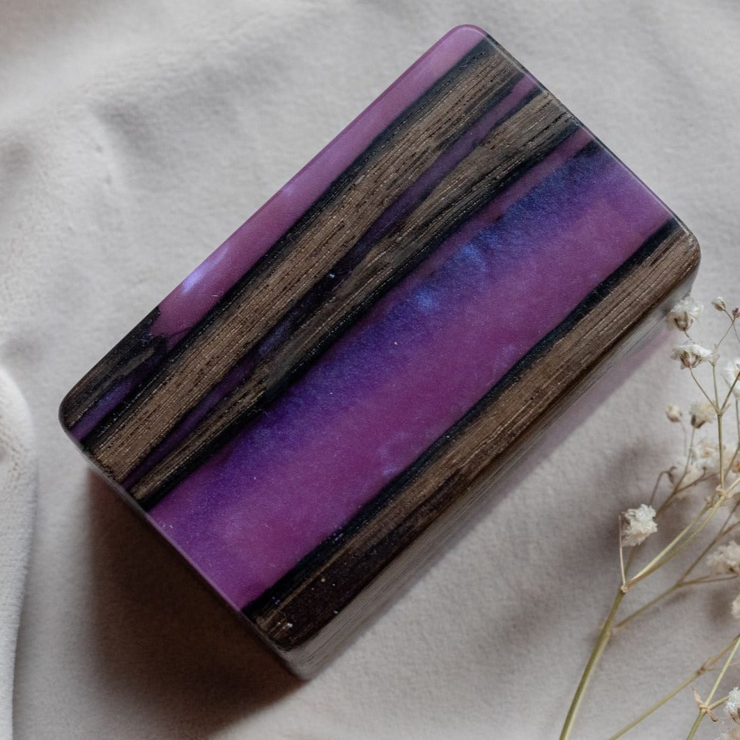 Wood & Resin Wedding Ring Box MUSE – Oak Purple
