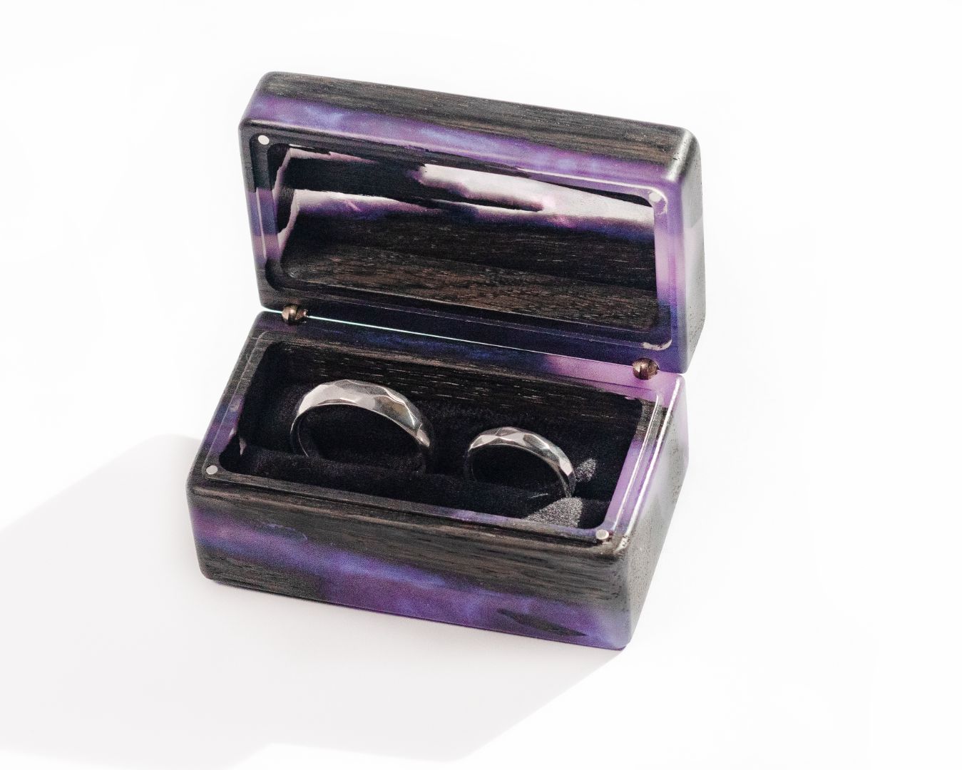 Wood & Resin Wedding Ring Box MUSE – Oak Purple