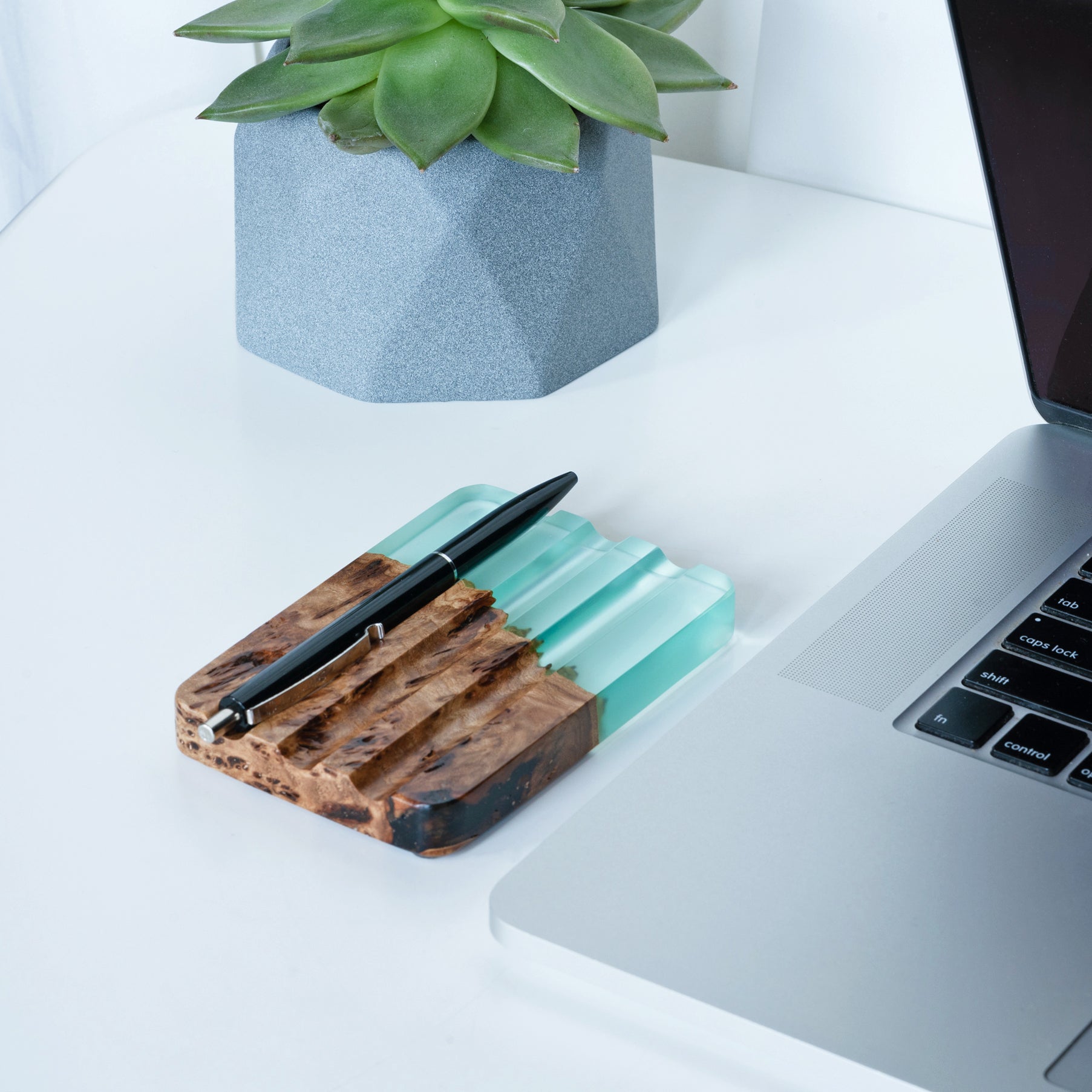 Pen Holder