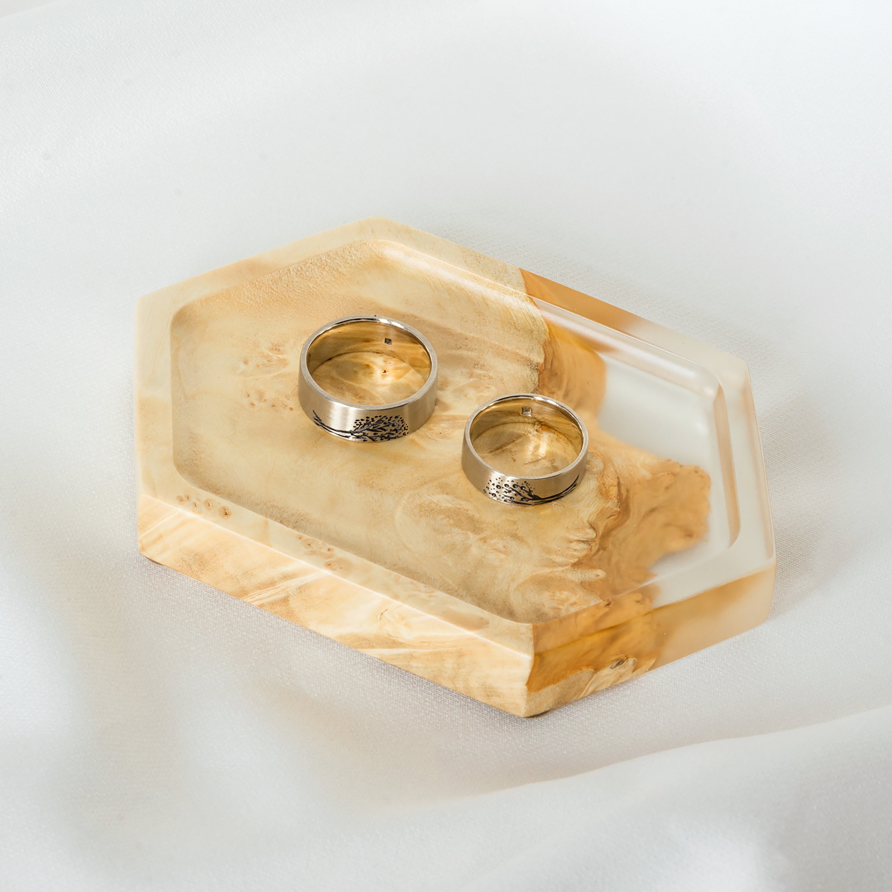 Wood & Resin Jewelry Tray INFINITY – Maple Breeze