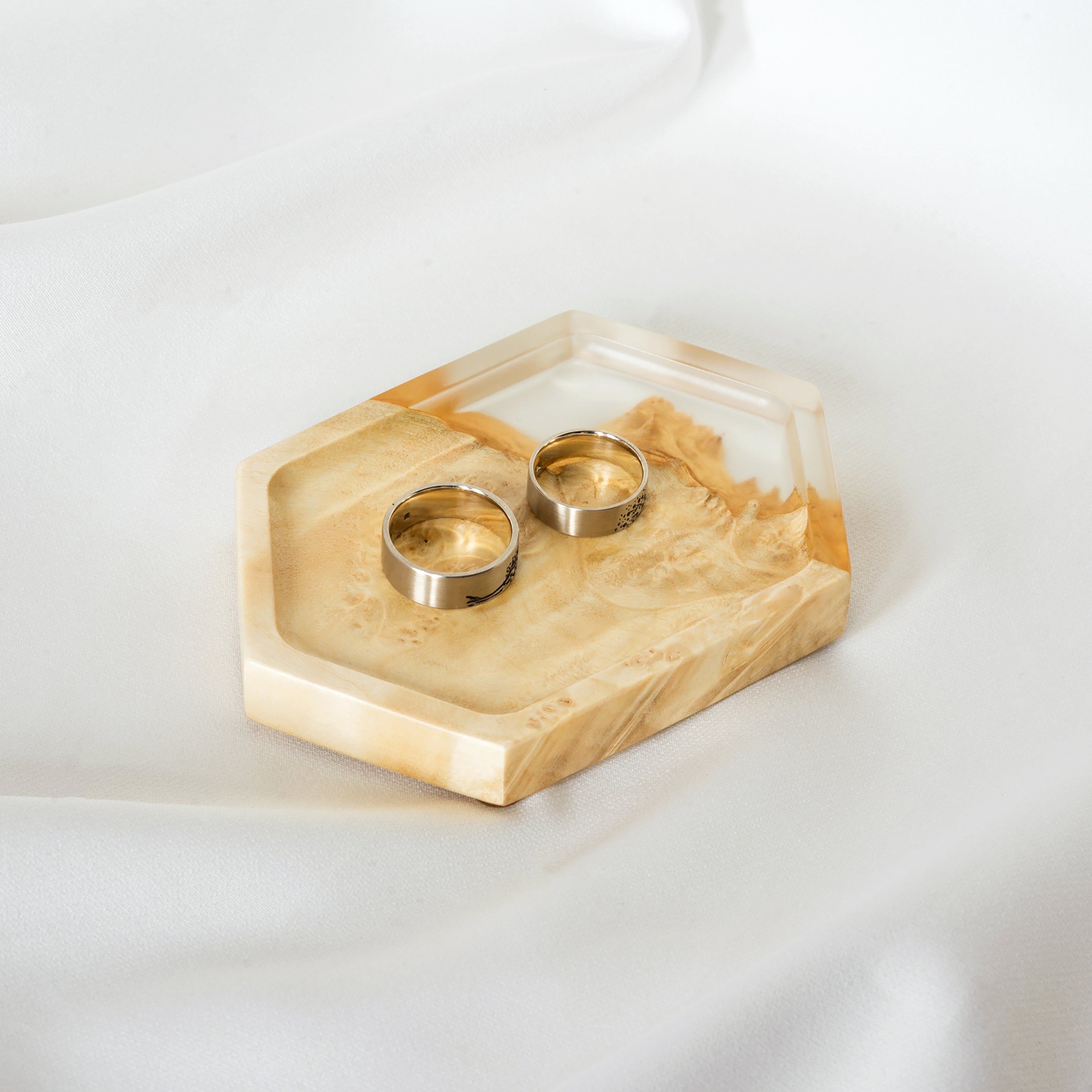 Wood & Resin Jewelry Tray INFINITY – Maple Breeze