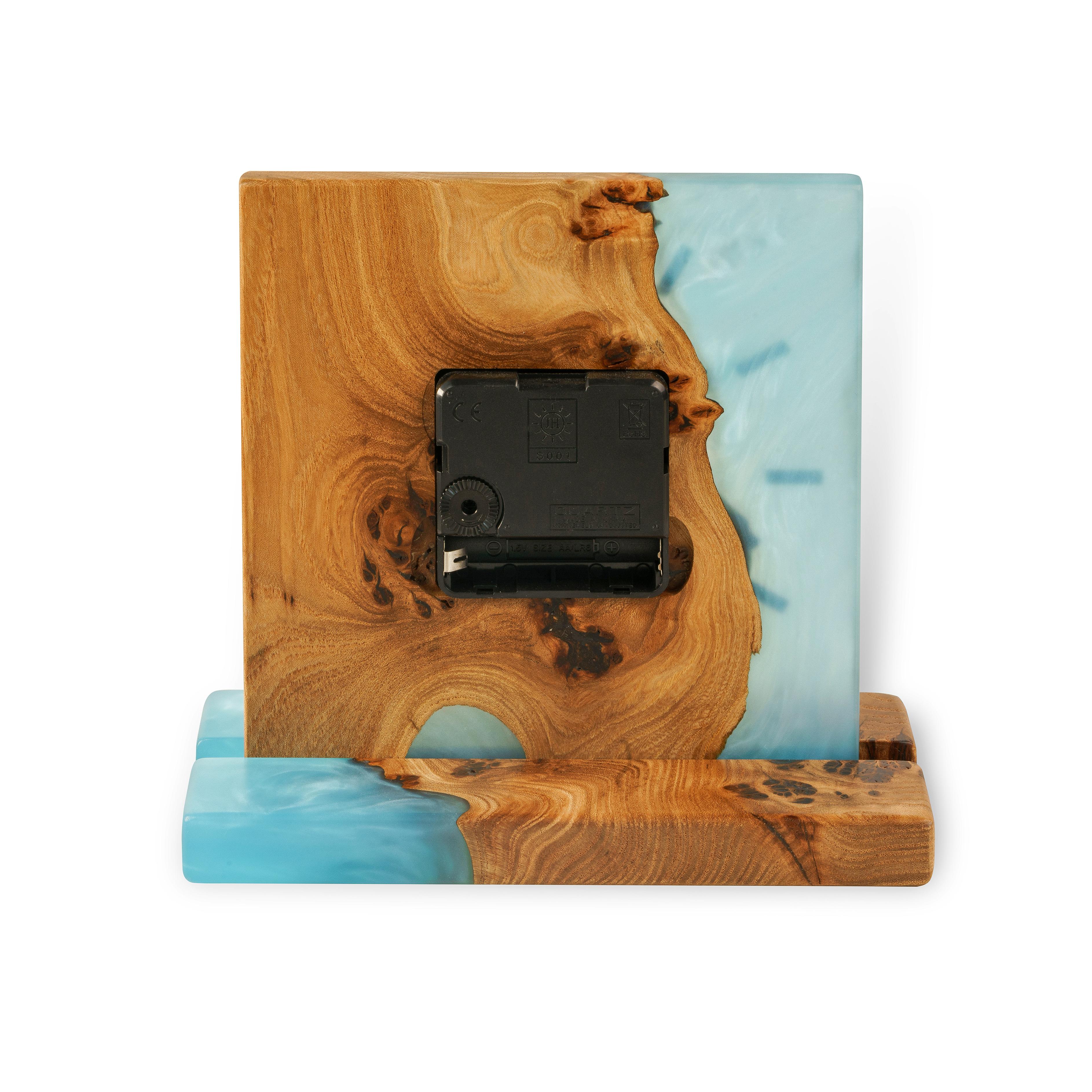 Wood & Resin Desk Clock HORA – Elm Blue