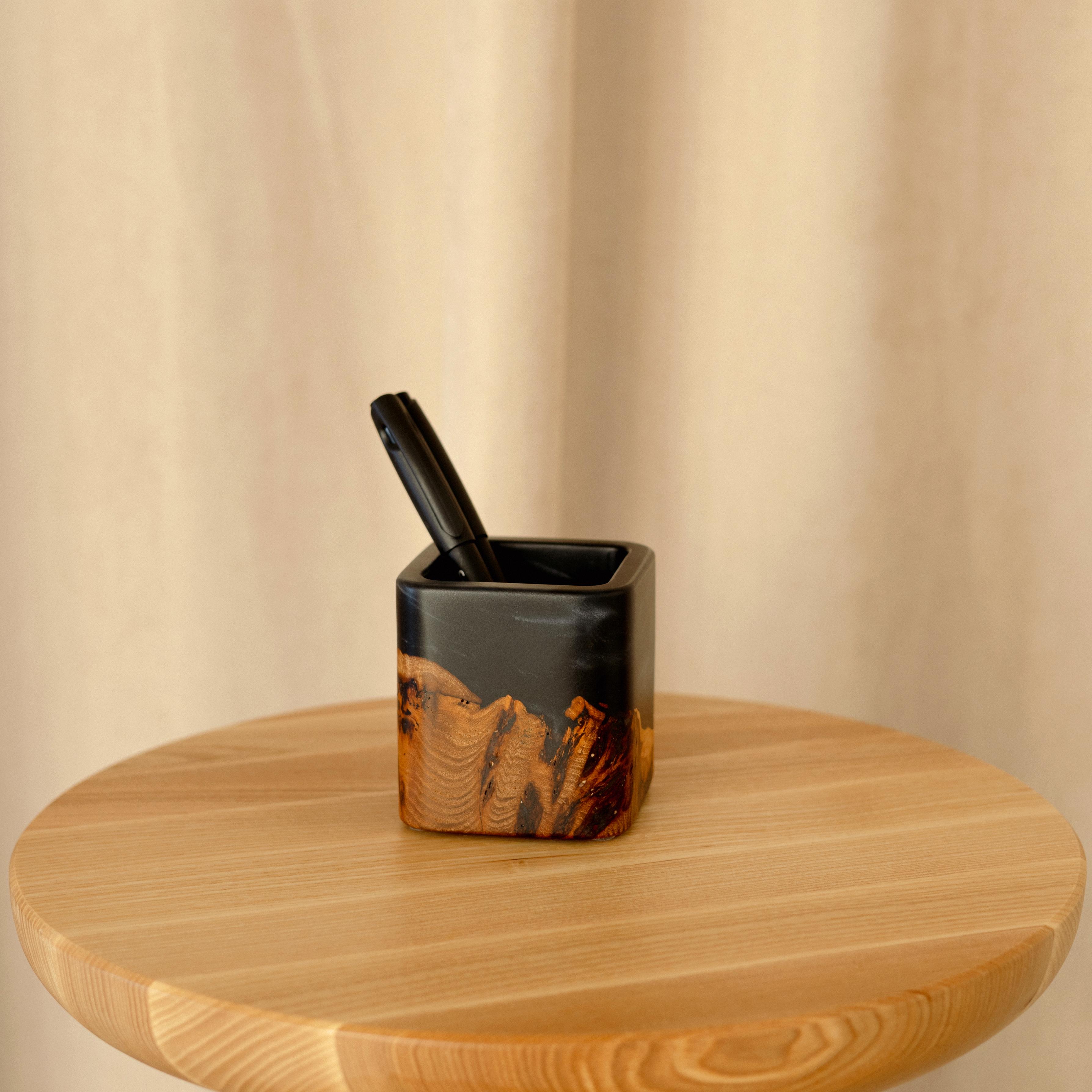 Wood & Resin Pen Holder Cup ELEMENT – Elm Black