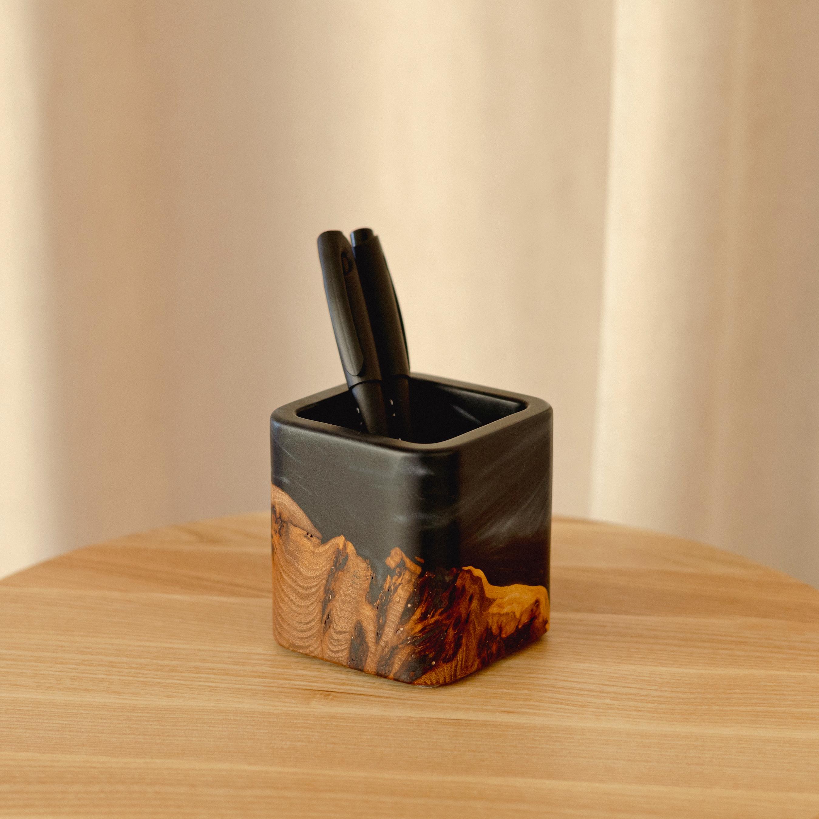 Wood & Resin Pen Holder Cup ELEMENT – Elm Black