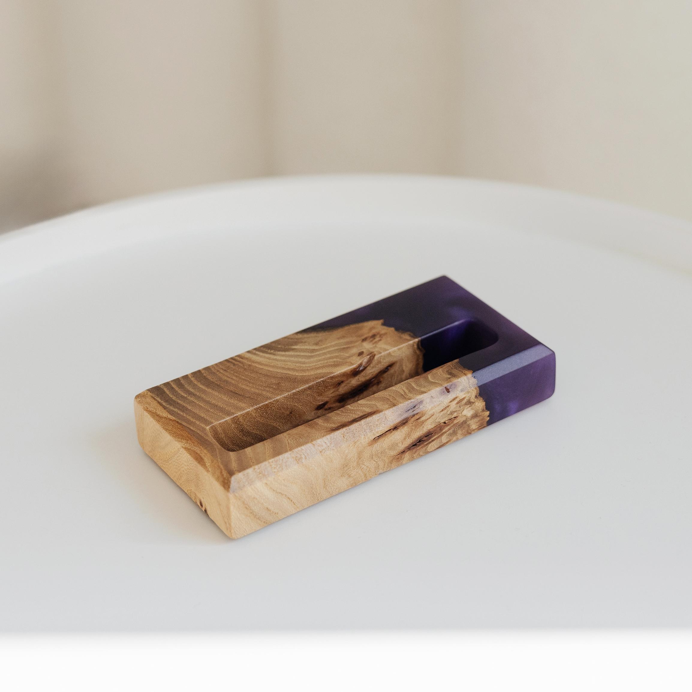 Wood & Resin Card Holder ORIGINAL – Elm Purple