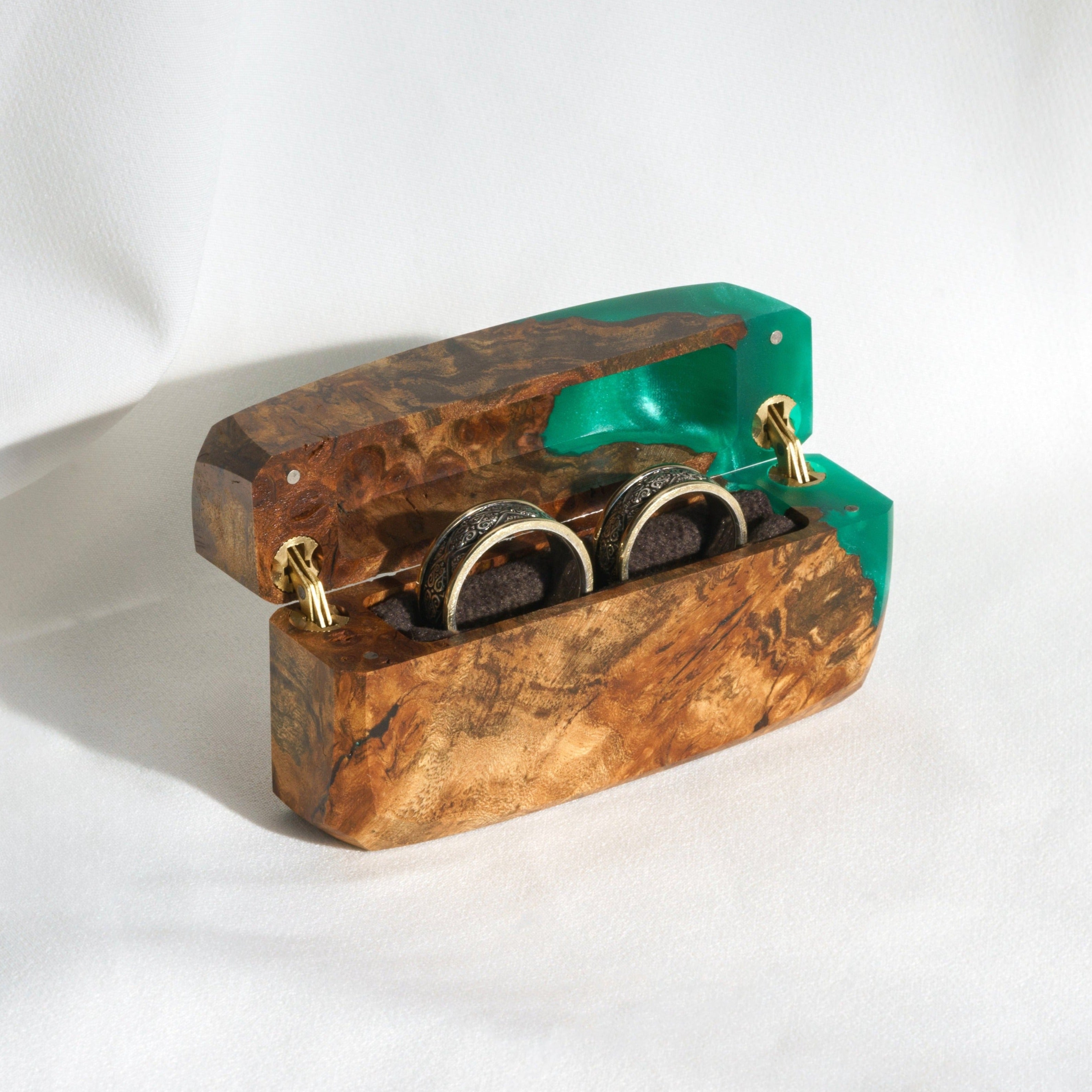 Wood & Resin Wedding Ring Box FLASH – Elm Green