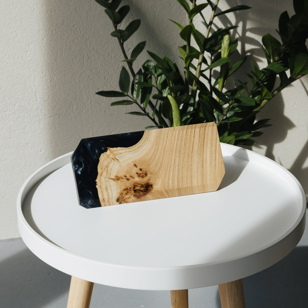 Personalized Desk Name Plate – MODERN Black Epoxy & Elm Wood