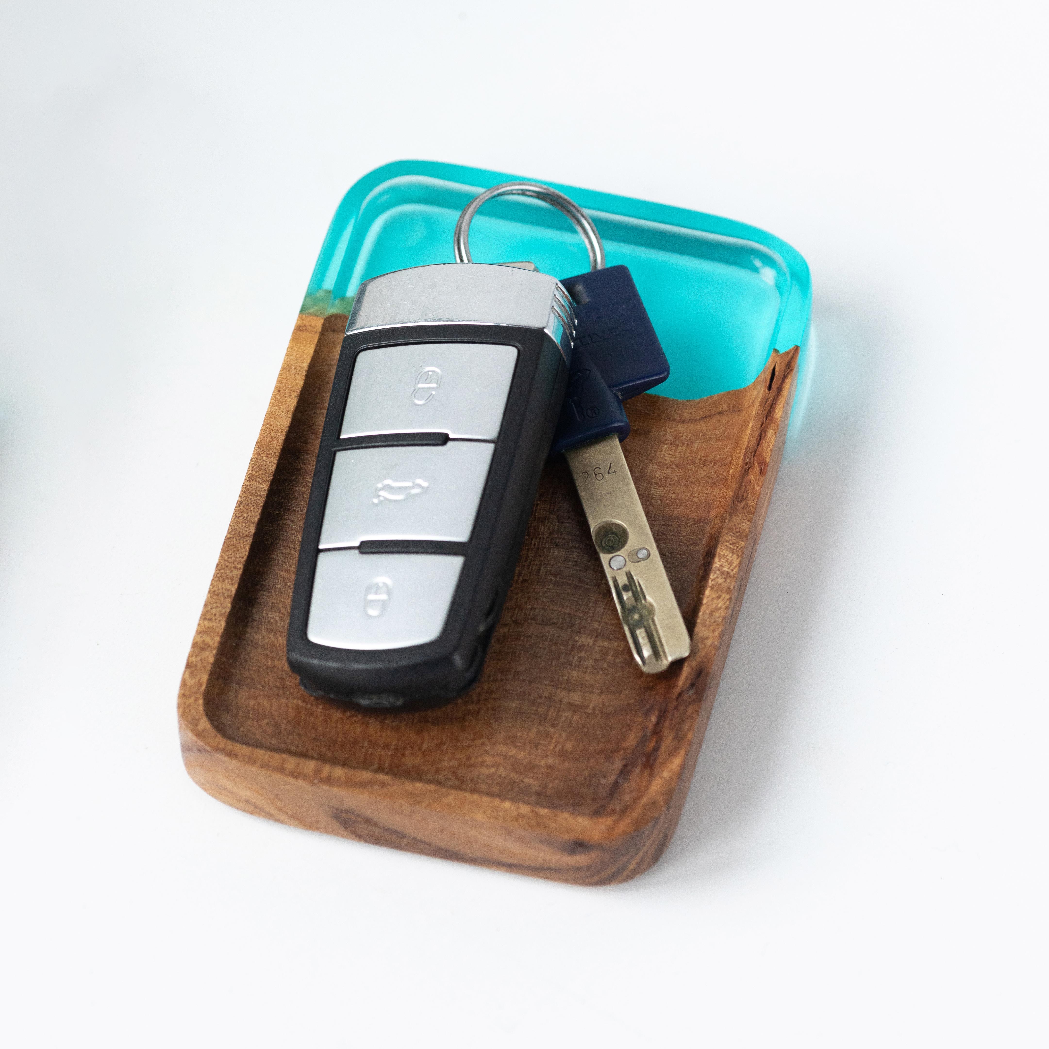 Wood & Resin Tray ELEMENT – Elm Aqua Blue