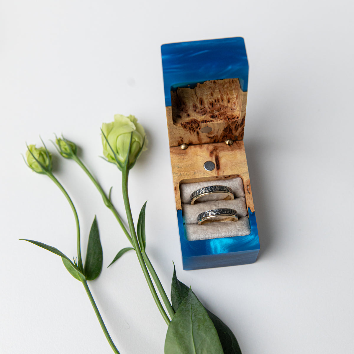 Wood & Resin Wedding Ring Box CHORD – Elm Blue
