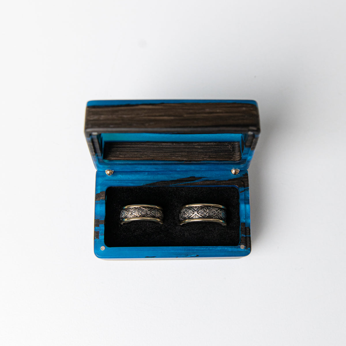 Wood & Resin Wedding Ring Box MUSE – Oak Blue