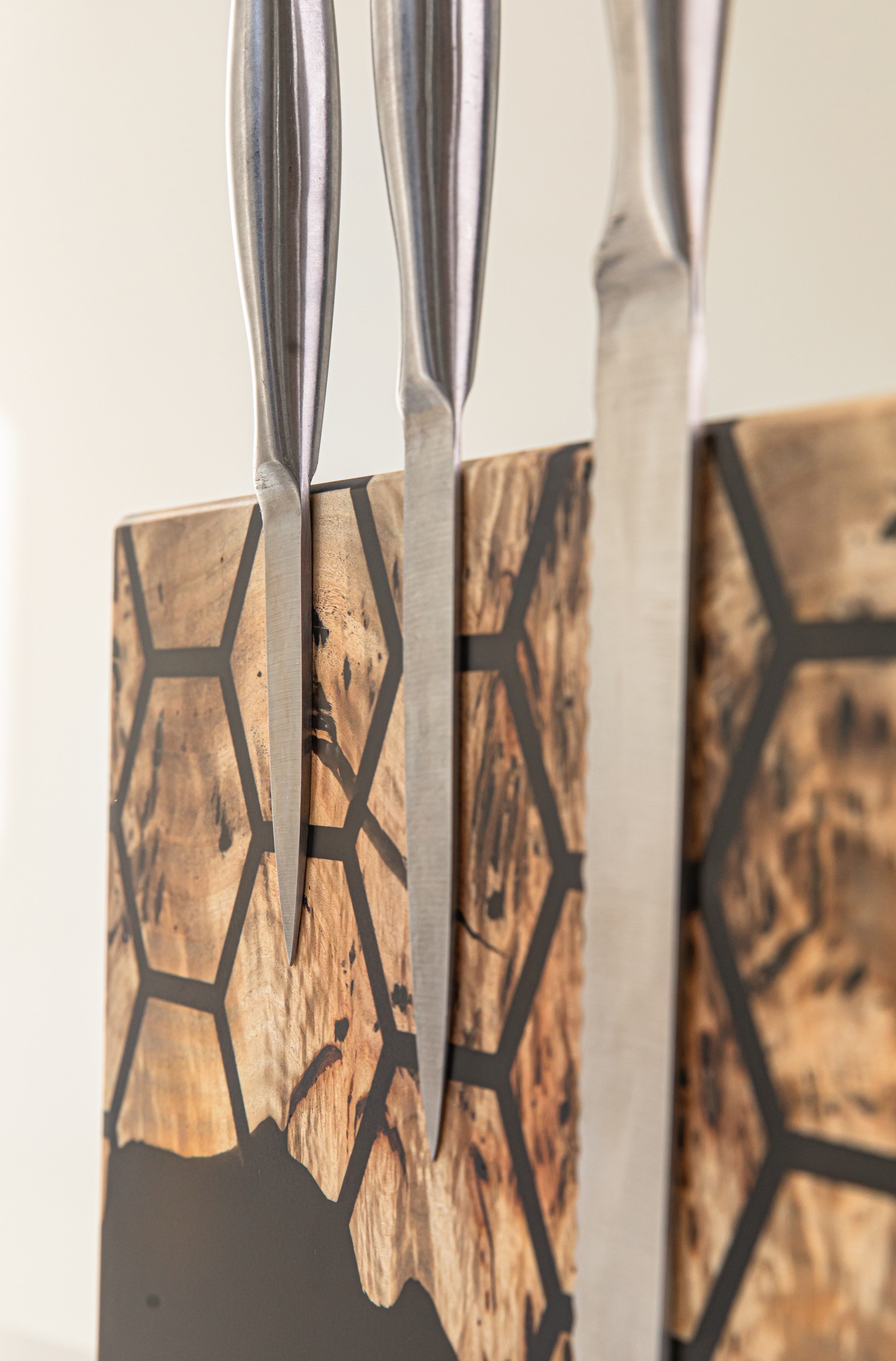 Black Epoxy Resin & Wood Magnetic Knife Block UNIVERSE – countertop