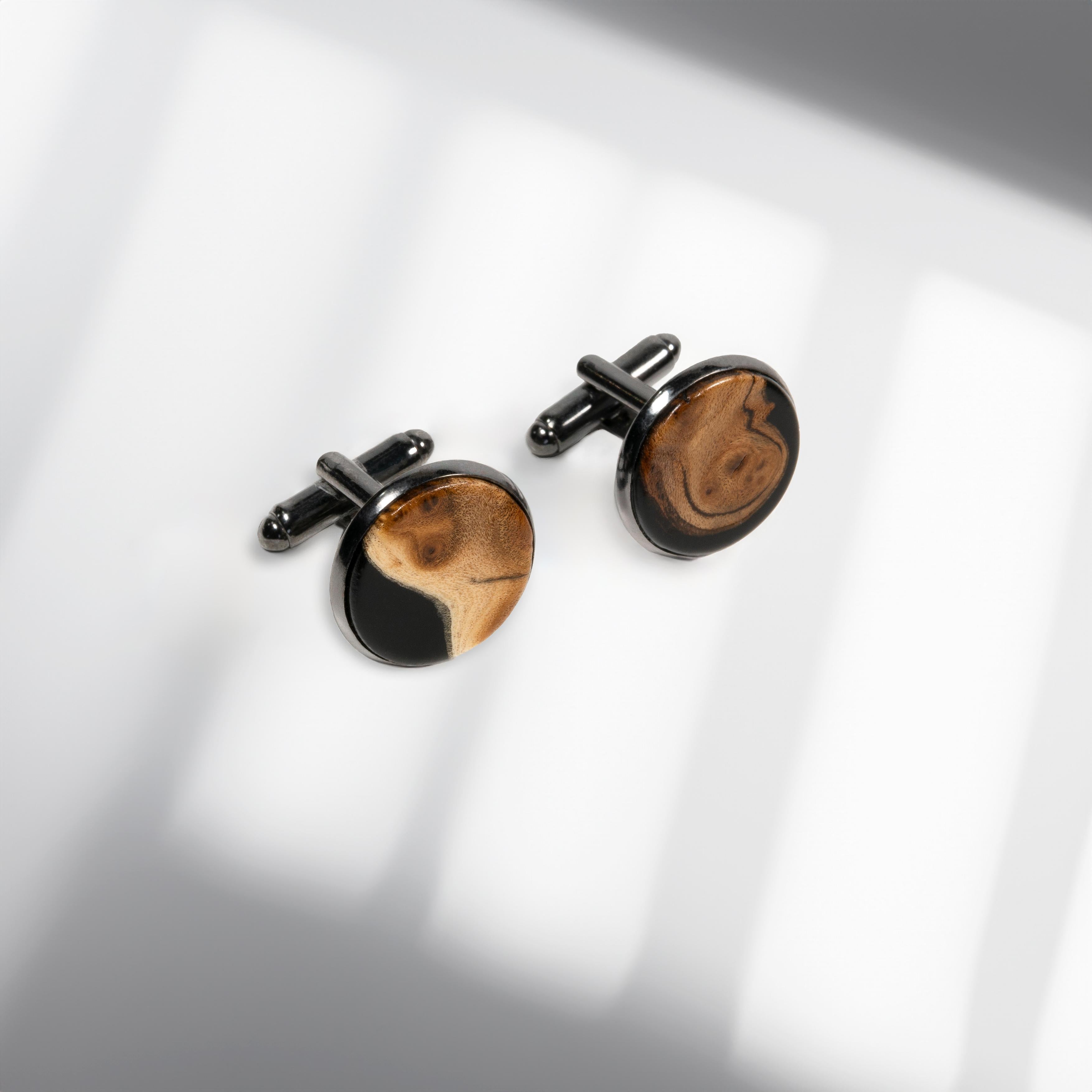 Wood & Resin Cufflinks GALLANT – Olive Black