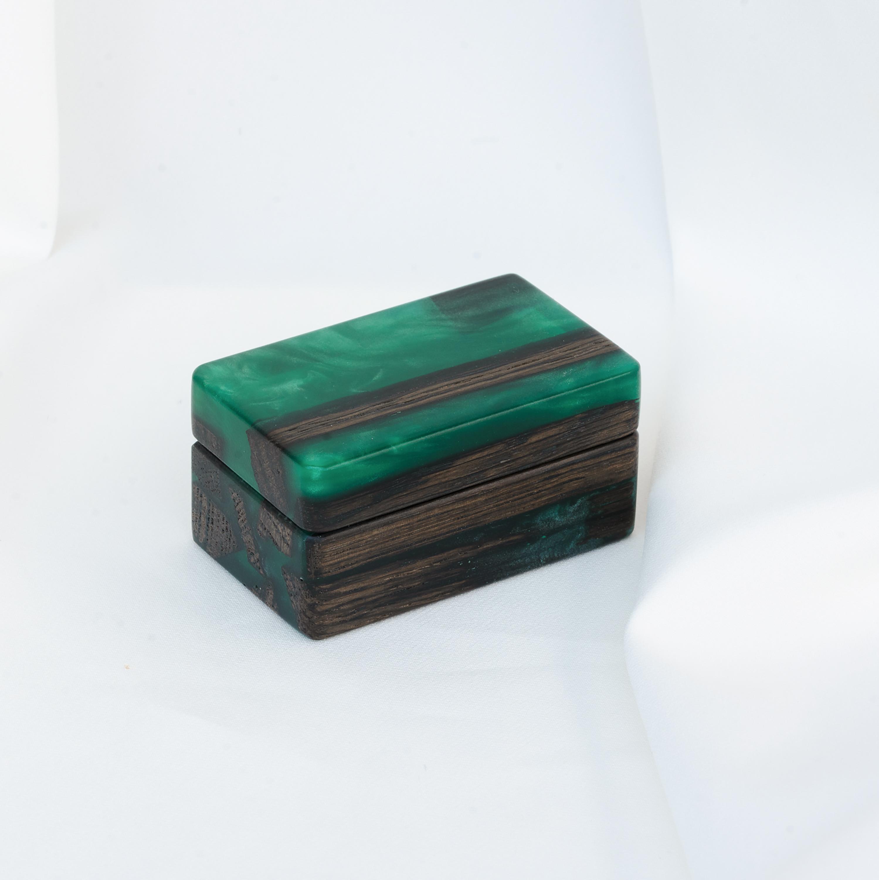 Wood & Resin Wedding Ring Box MUSE – Oak Green