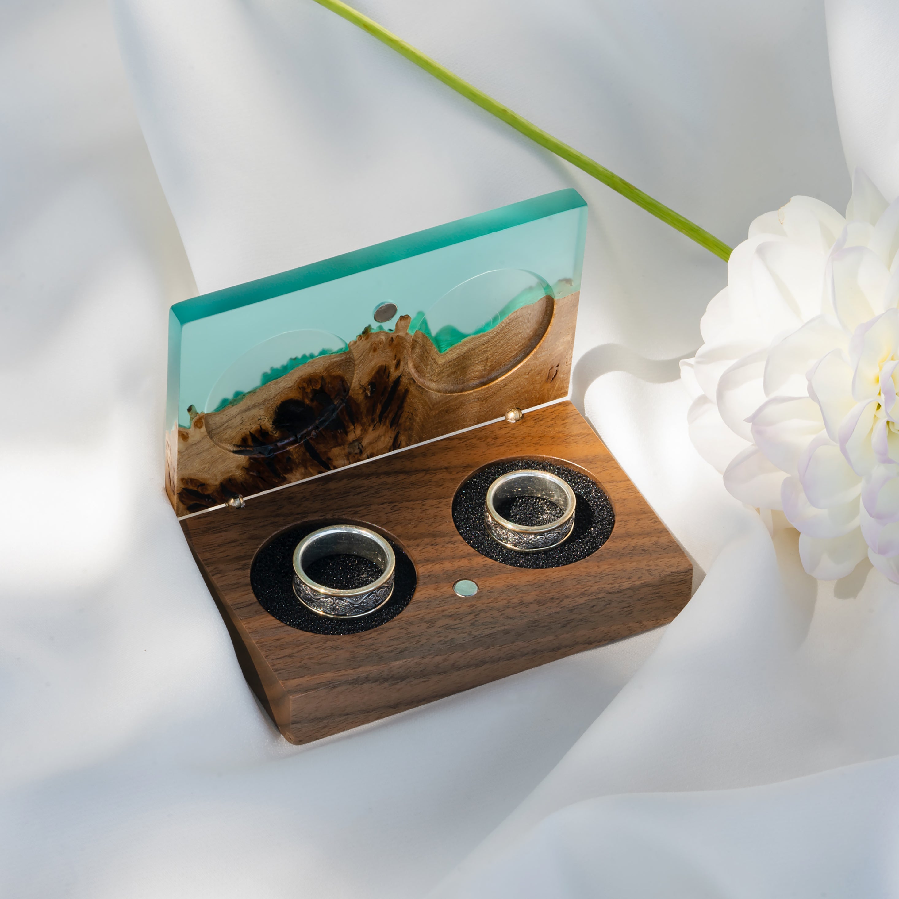 Wood & Resin Wedding Ring Box PIANO – Elm Aqua Blue