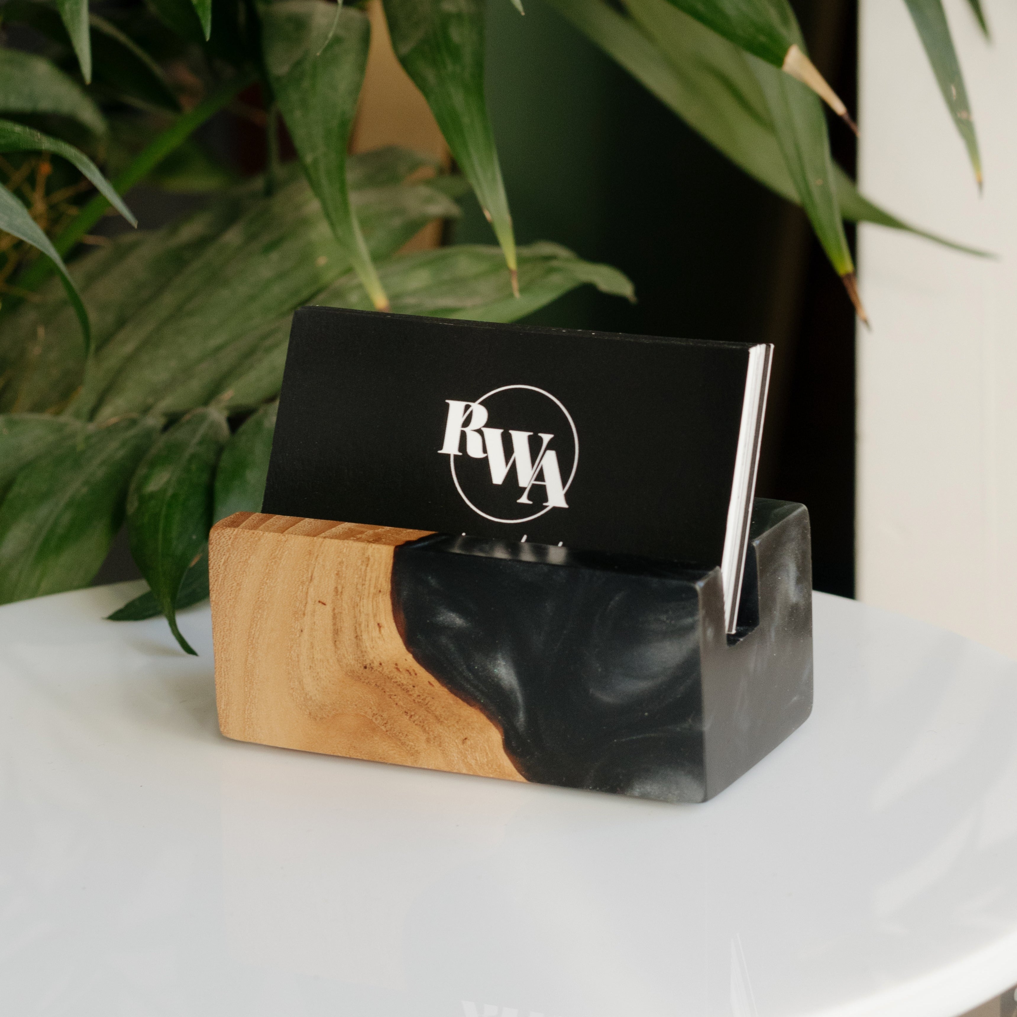 Wood & Resin Card Holder ELEMENT – Elm Black