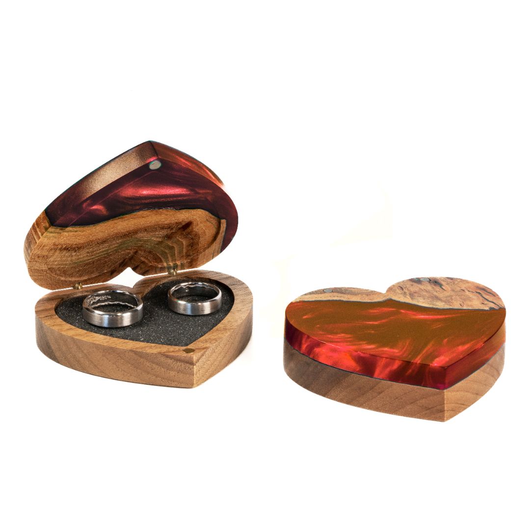 Wood & Resin Wedding Ring Box AMOUR – Elm Ruby