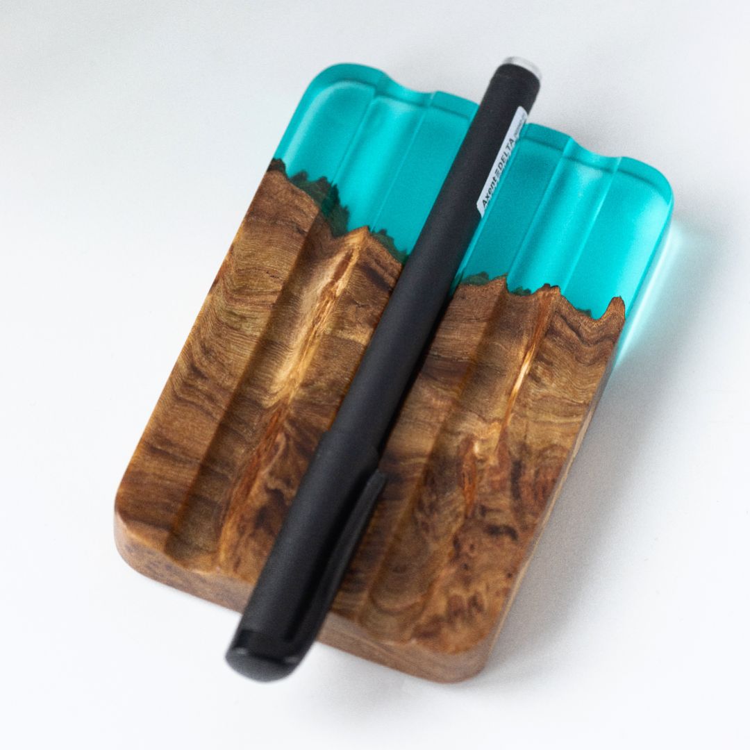 Wood & Resin Pen Holder ELEMENT – Elm Aqua Blue