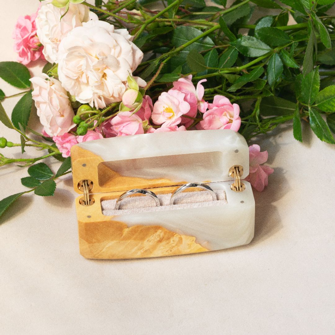 Wood & Resin Wedding Ring Box FLASH – Maple Platinum