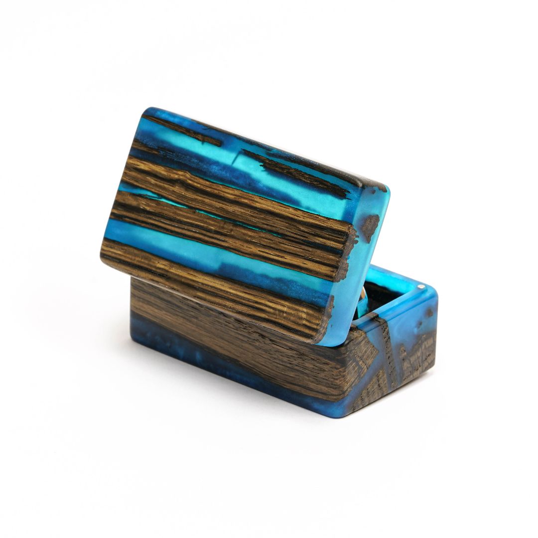 Wood & Resin Wedding Ring Box MUSE – Oak Blue