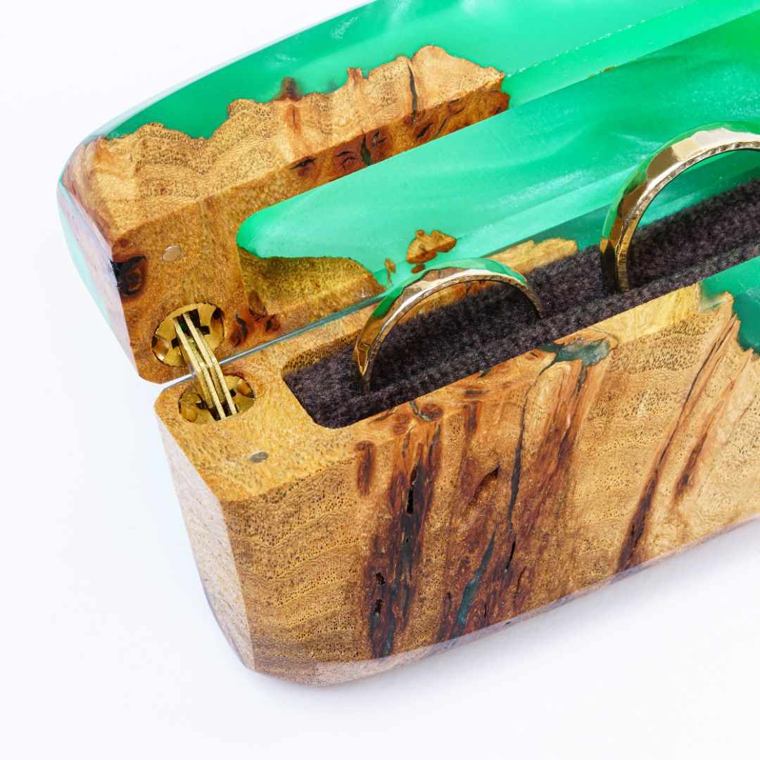 Wood & Resin Wedding Ring Box FLASH – Elm Green