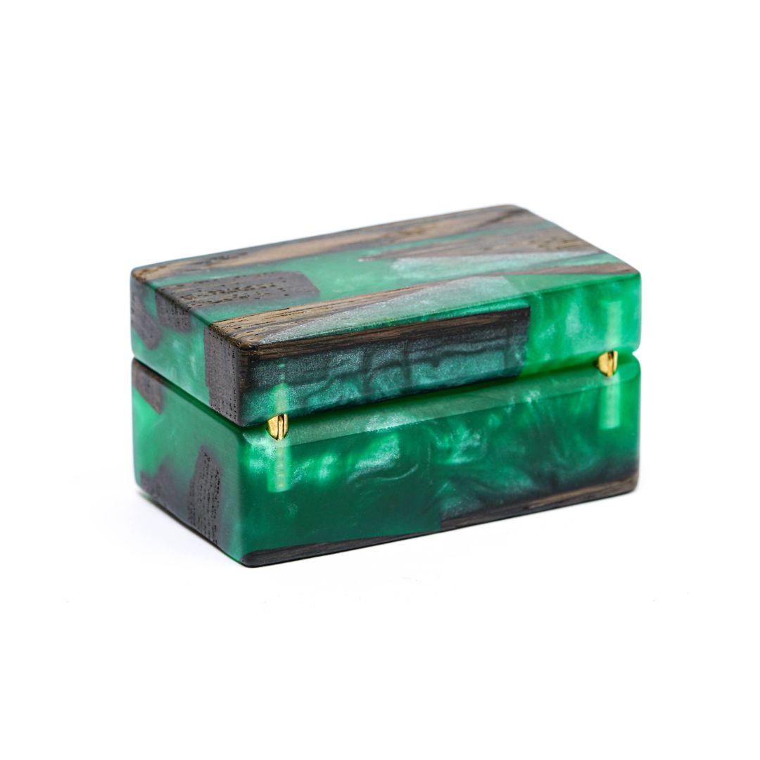 Wood & Resin Wedding Ring Box MUSE – Oak Green