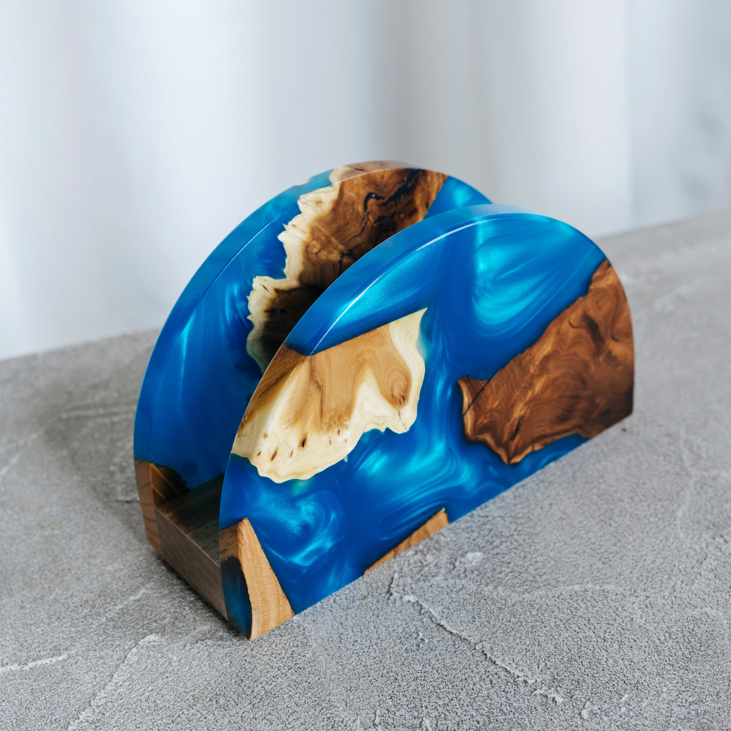 Wood & Resin Semicircle Napkin Holder HYGGE – Olive Blue