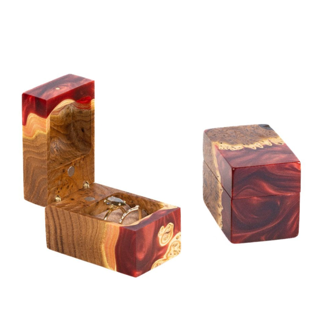 Wood & Resin Wedding Ring Box CHORD – Elm Ruby