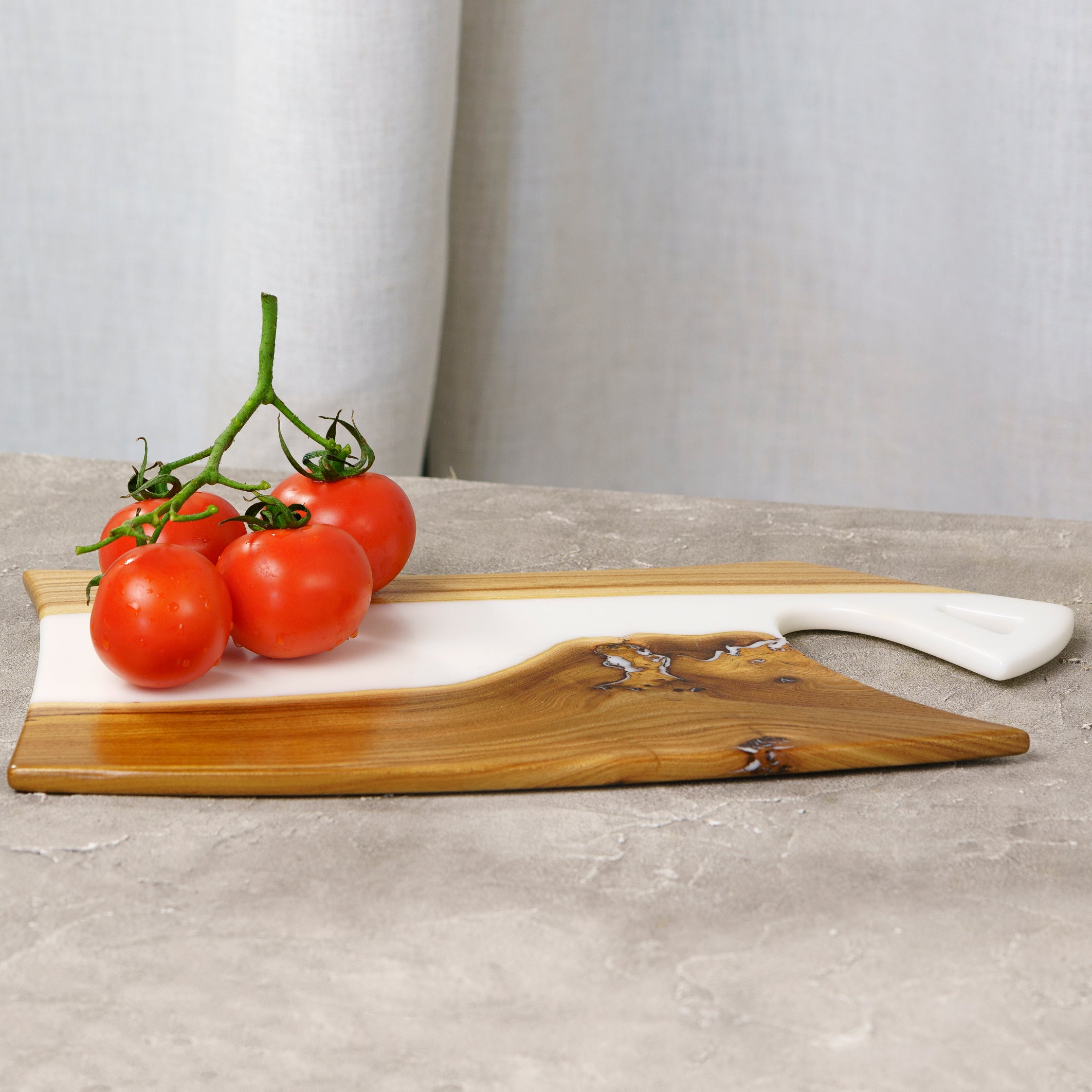 Wood & Resin Charcuterie Board CLEAVER – Elm White